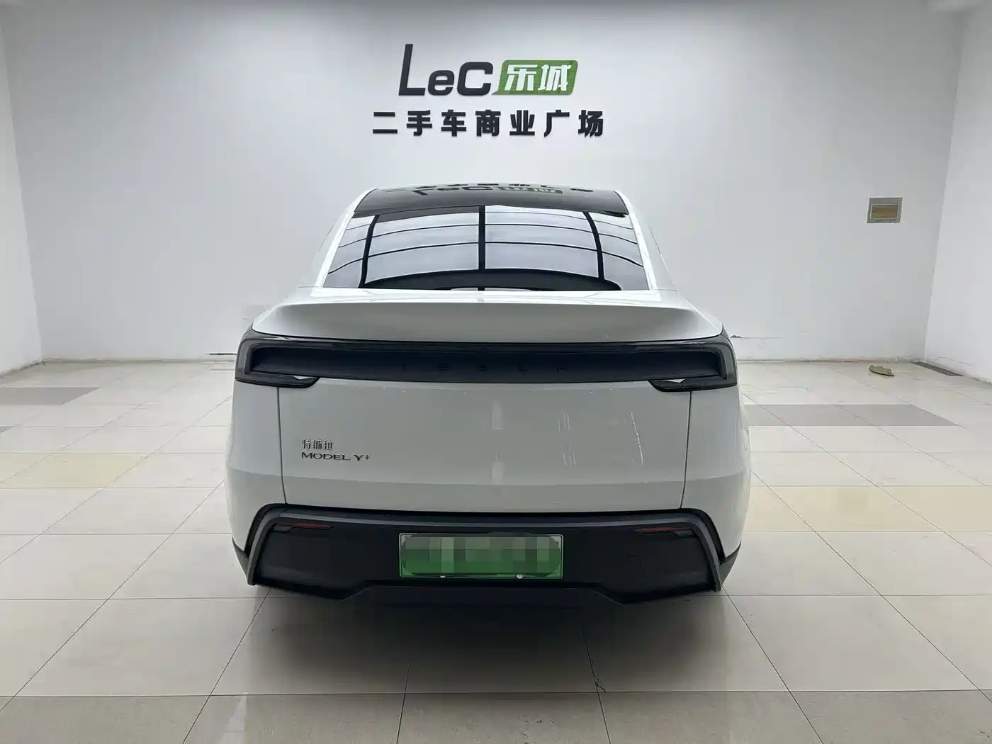 Tesla Model Y 2025 Facelift Long Range All-Wheel Drive фото 3