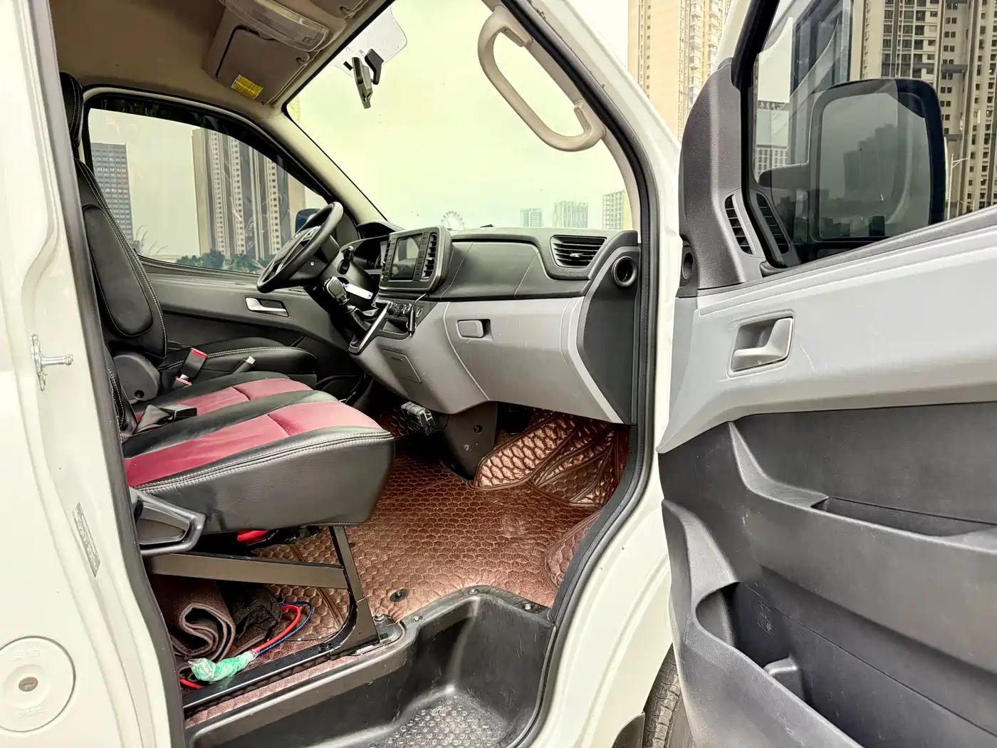 SAIC MAXUS XINTU V80