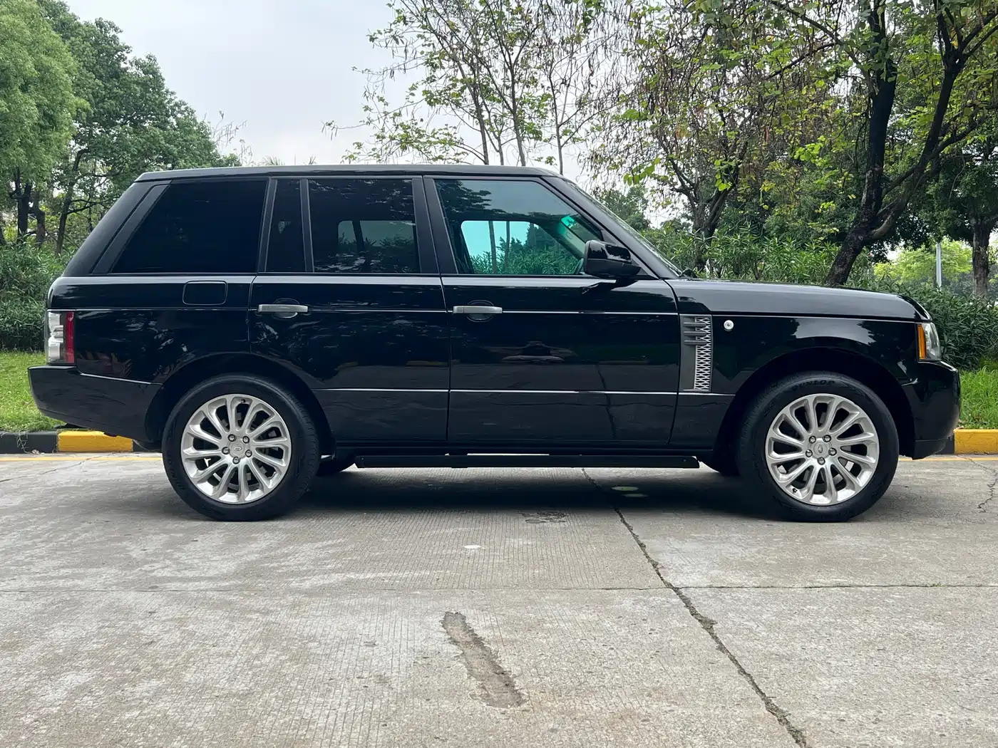 Land Rover Range Rover 2011 3.6 TDV8 фото 3
