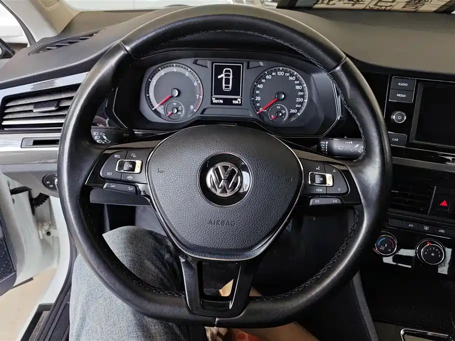 Volkswagen Bora 2020 1.5L Automatic Comfort фото 15