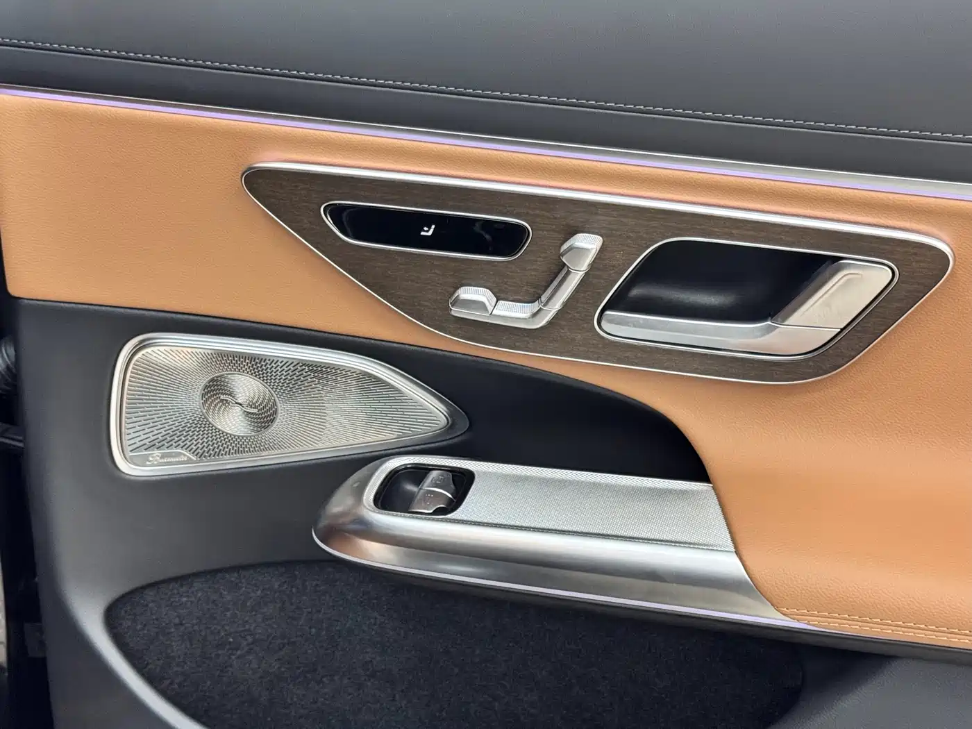 Mercedes-Benz E-Class 2024 Model E 300 L Luxury фото 10
