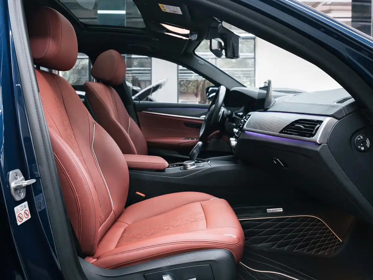 BMW 5-SERIES