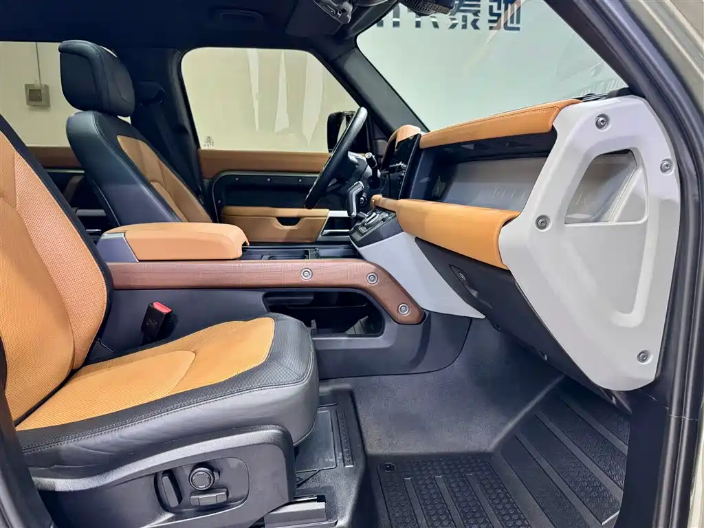 Land Rover Defender 2024 110 3.0T P400 X-DYNAMIC HSE фото 19