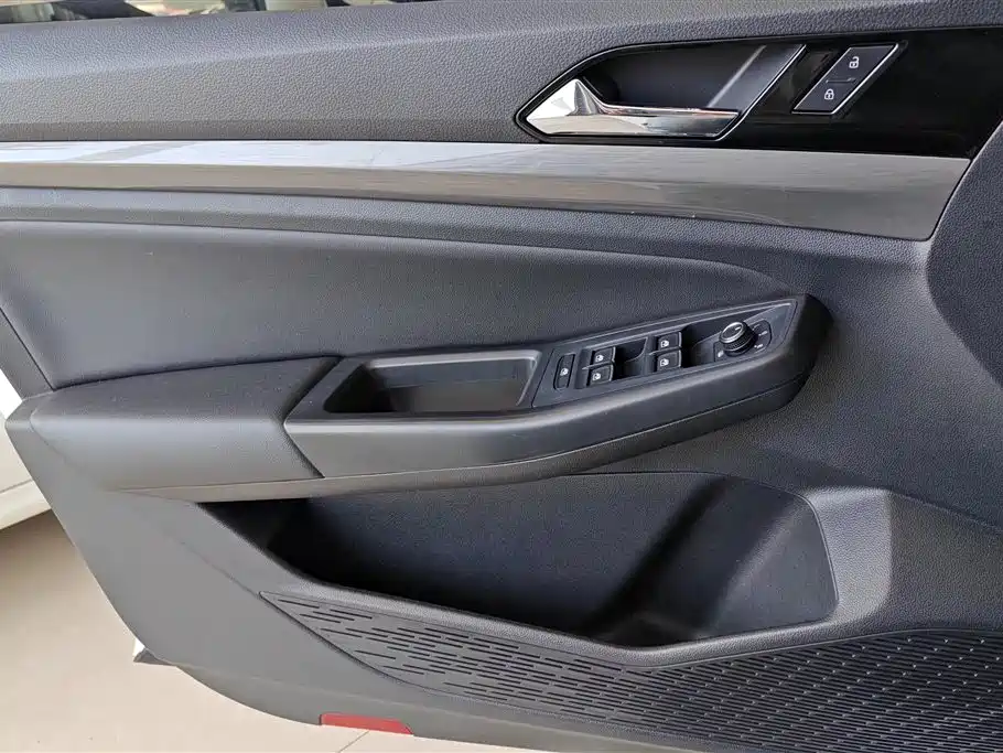 Volkswagen Bora 2020 1.5L Automatic Comfort фото 7