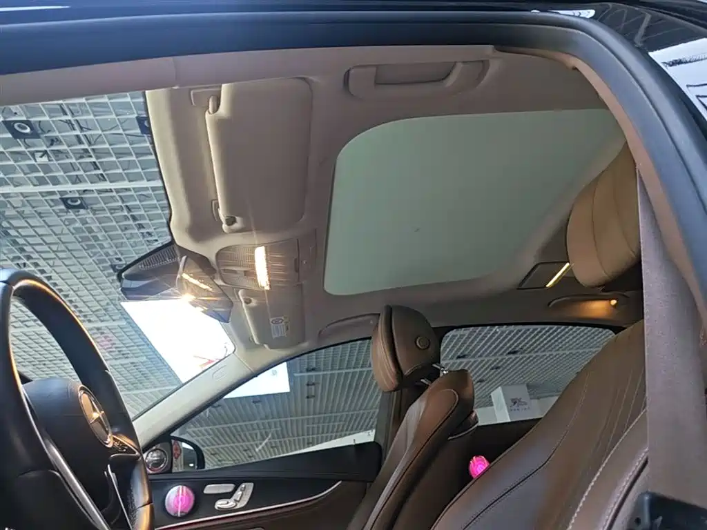 Mercedes-Benz E-Class 2023 E 300 L Fashion фото 18