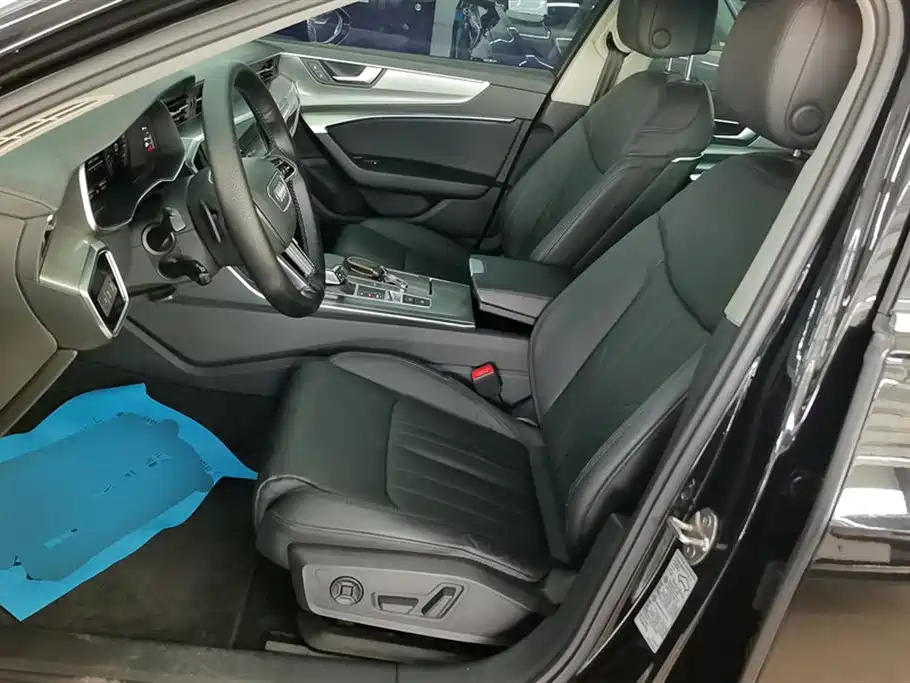 Audi A6L 2020 40 TFSI Luxury Elegance фото 9