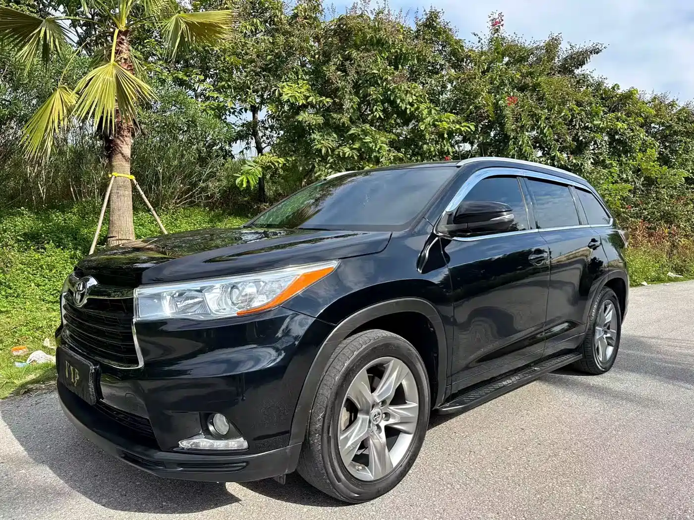 TOYOTA HIGHLANDER