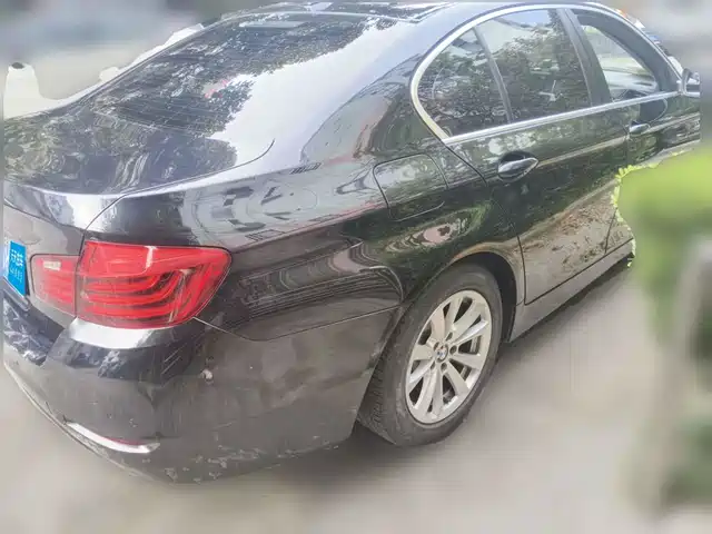 BMW 5 Series (Import) 2014 520i Classic — фото 2