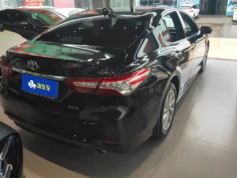 Toyota Camry 2021 2.0G Luxury Edition фото 3
