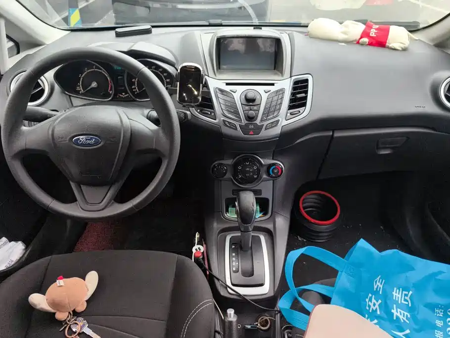 Ford Fiesta 2015 2013 Hatchback 1.5L Automatic Fashion