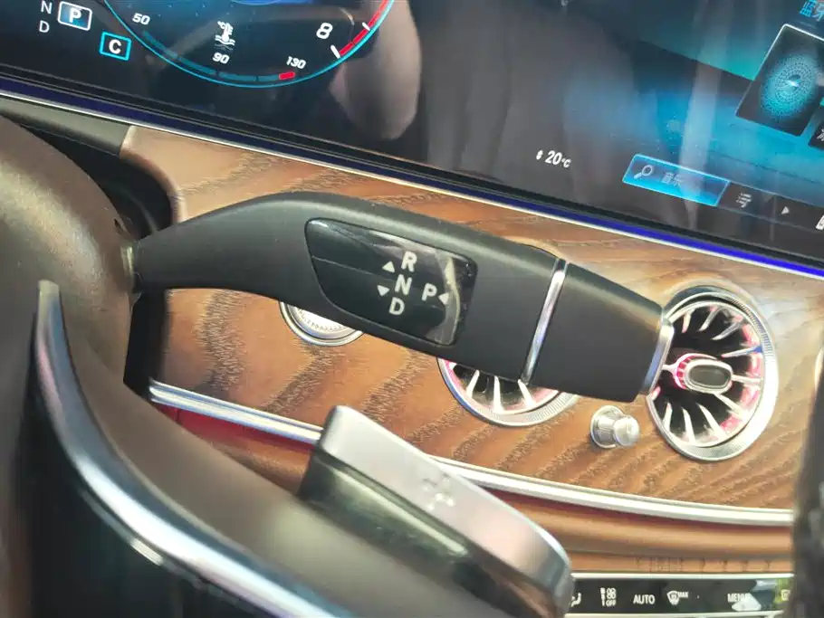 Mercedes-Benz E-Class 2021 E 300 L Luxury фото 16