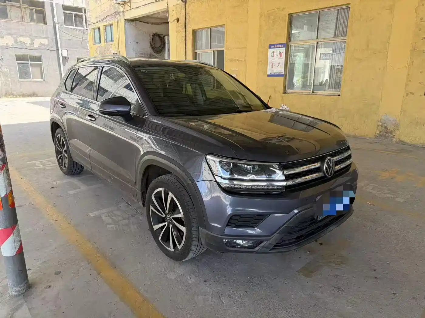Volkswagen Tharu 2022 280TSI FWD Luxury Edition фото 3