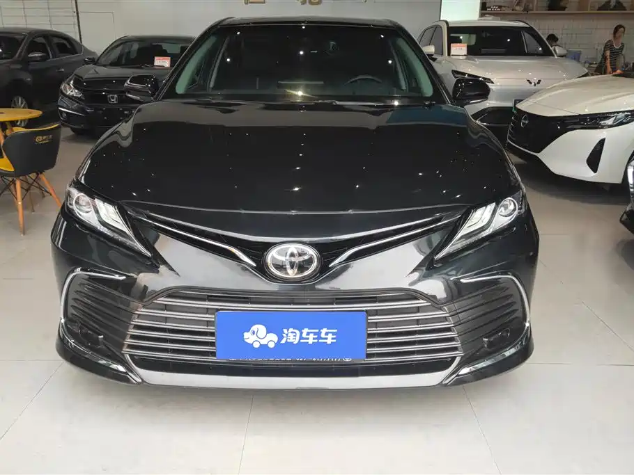 Toyota Camry 2021 2.0G Luxury Edition фото 2