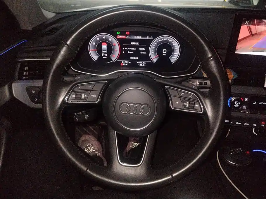 Audi A4L 2020 40 TFSI quattro Luxury Dynamic фото 15