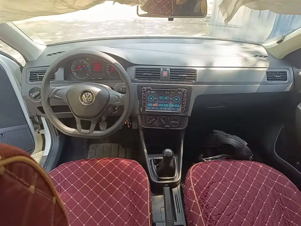 Volkswagen Santana 2016 1.6L Manual Trend Edition фото 10