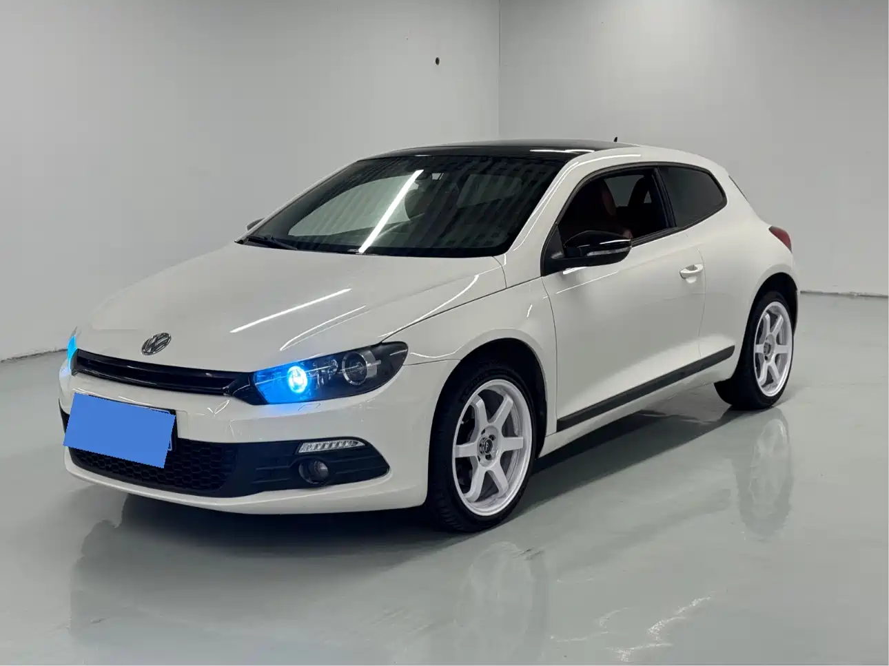 Volkswagen Scirocco 2011 2.0TSI Luxury