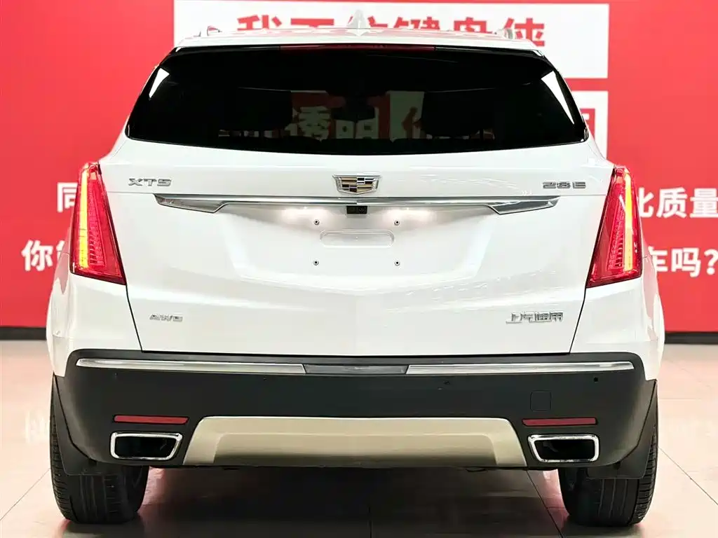 Cadillac XT5 2018 28E 4WD Platinum Edition фото 5