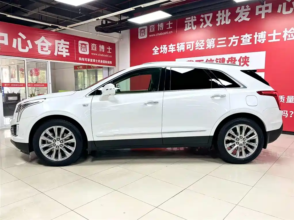 Cadillac XT5 2018 28E 4WD Platinum Edition фото 4
