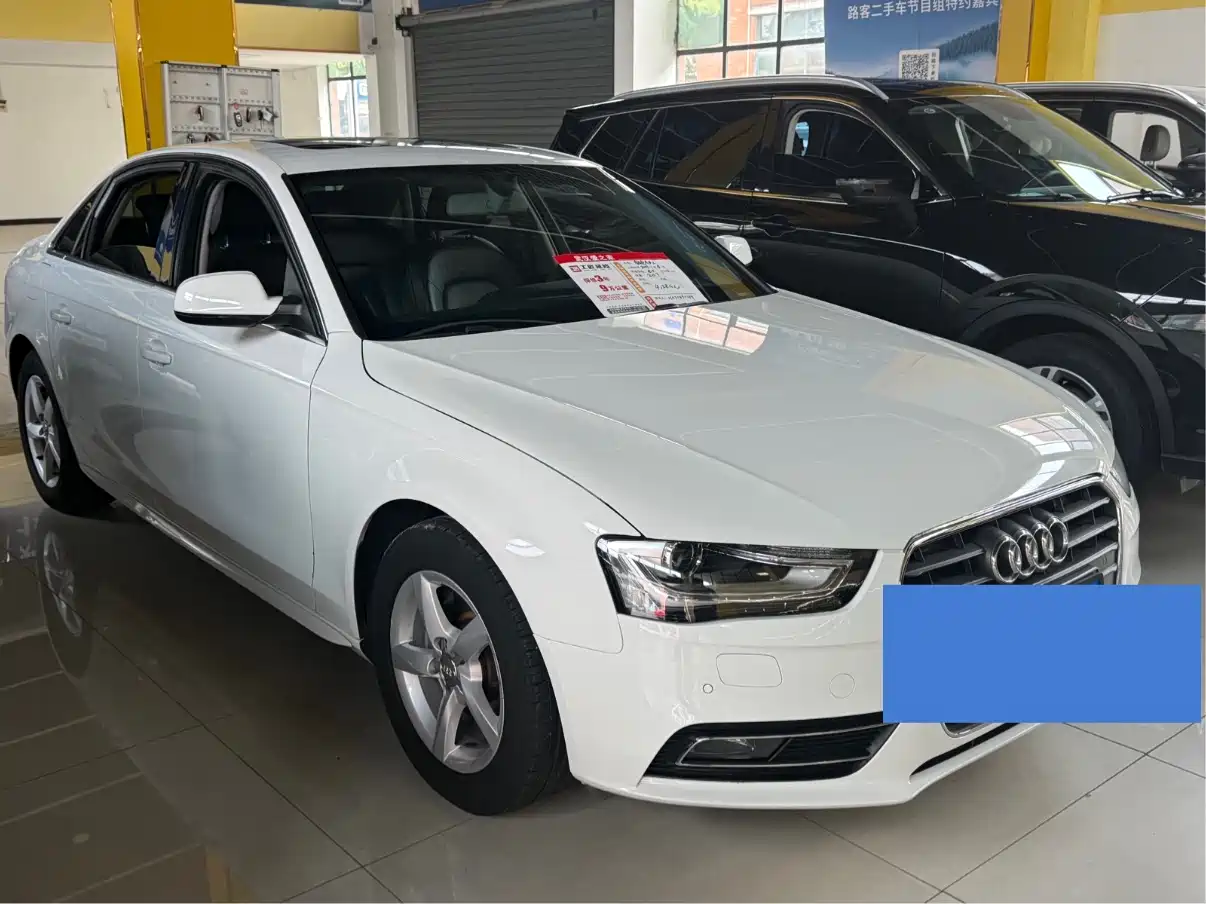 Audi A4L 2013 35 TFSI Automatic Standard фото 3