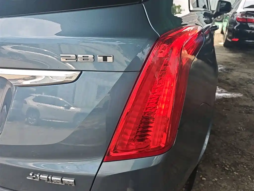 Cadillac XT5 2018 28T 4WD Luxury фото 8