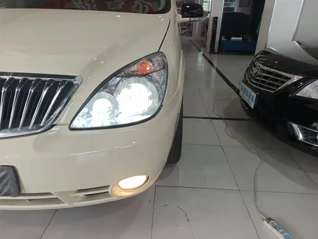 Buick GL8 2014 2.4L Classic Edition фото 24