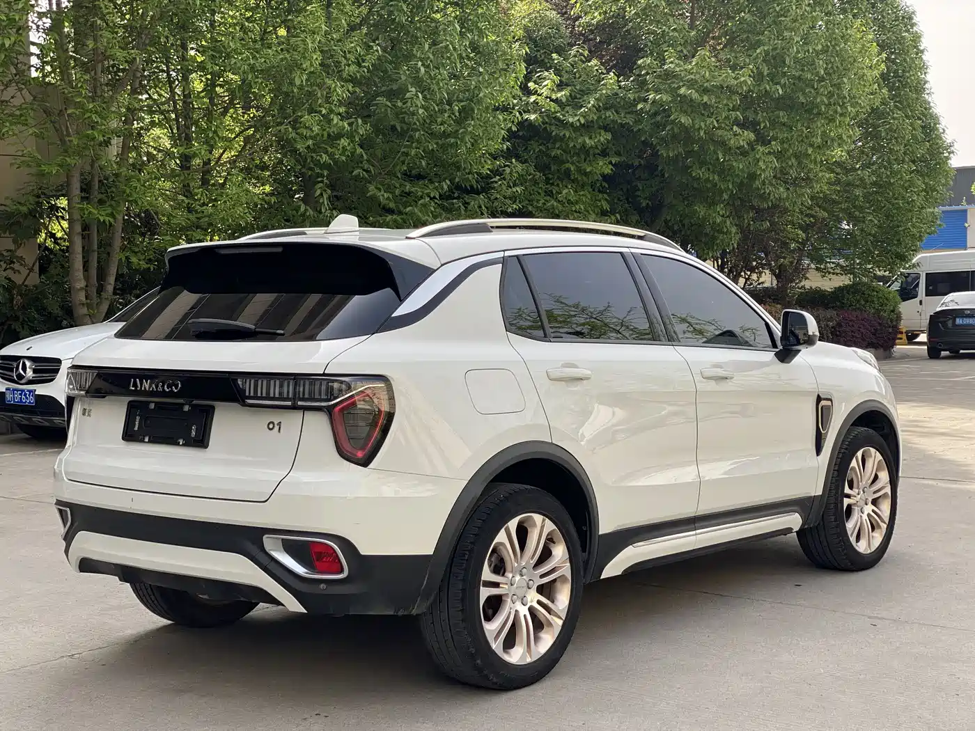 Lynk & Co 01 2017 2.0T 2WD Pro Version фото 4