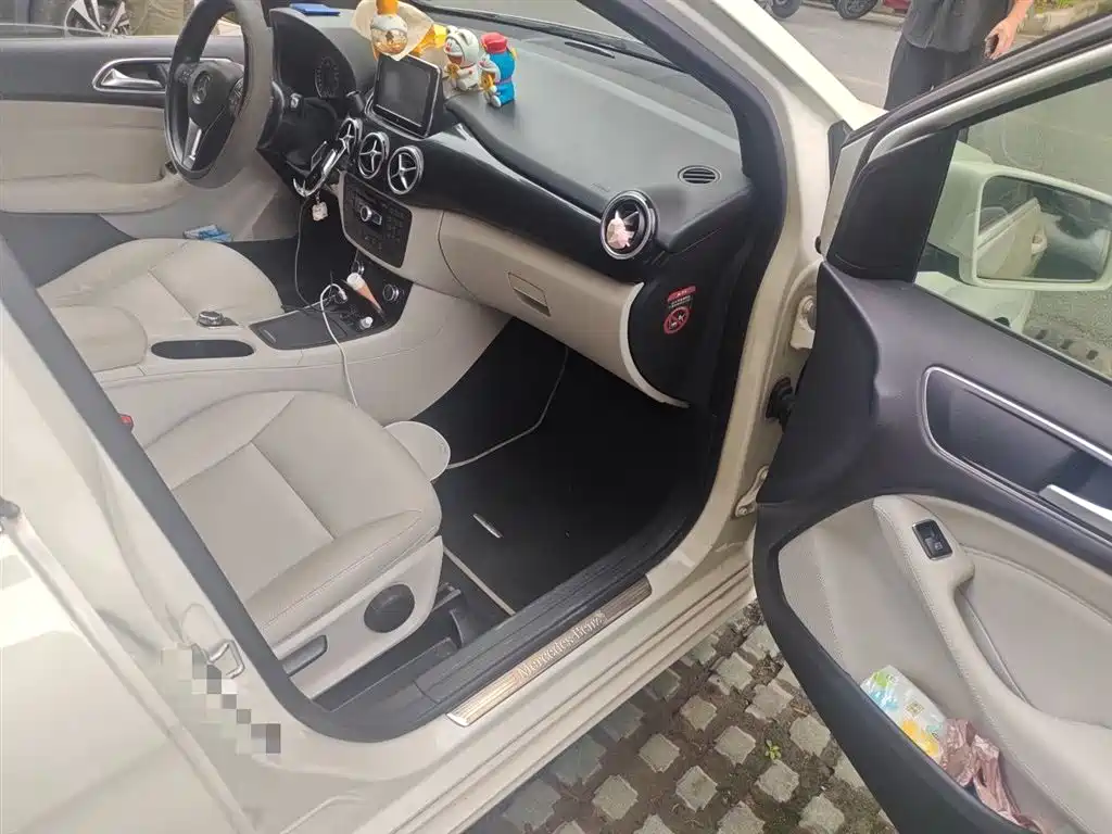 Mercedes-Benz B-Class 2012 B 180 фото 21