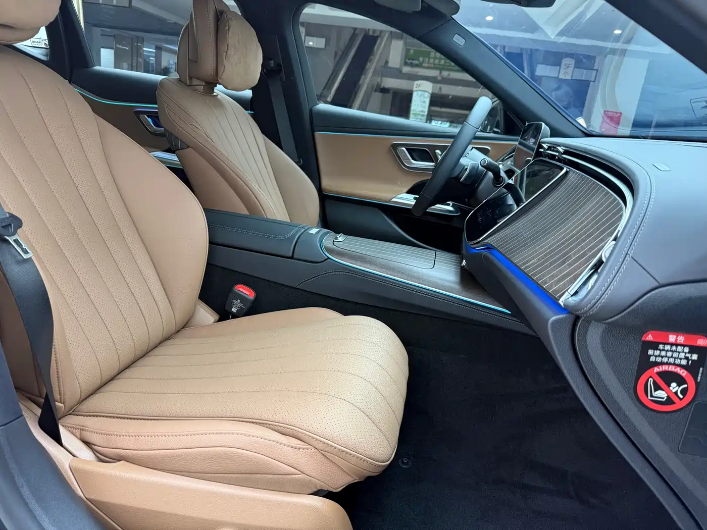 Mercedes-Benz E-Class 2025 E 300 L Fashion фото 17