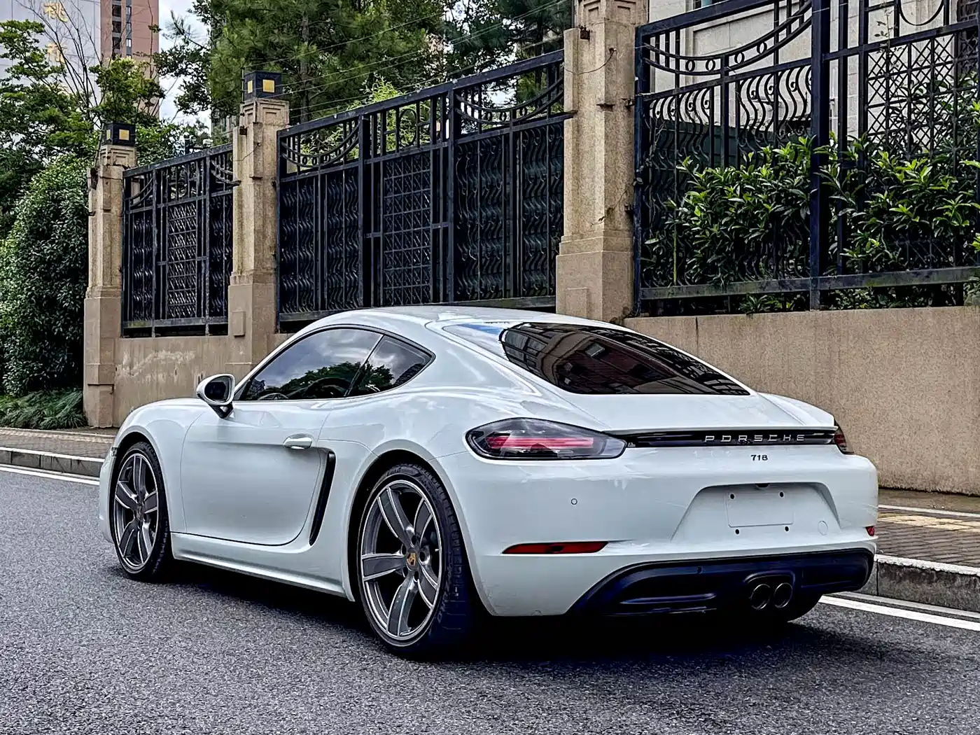 Porsche 718 2023 Cayman Style Edition 2.0T фото 4