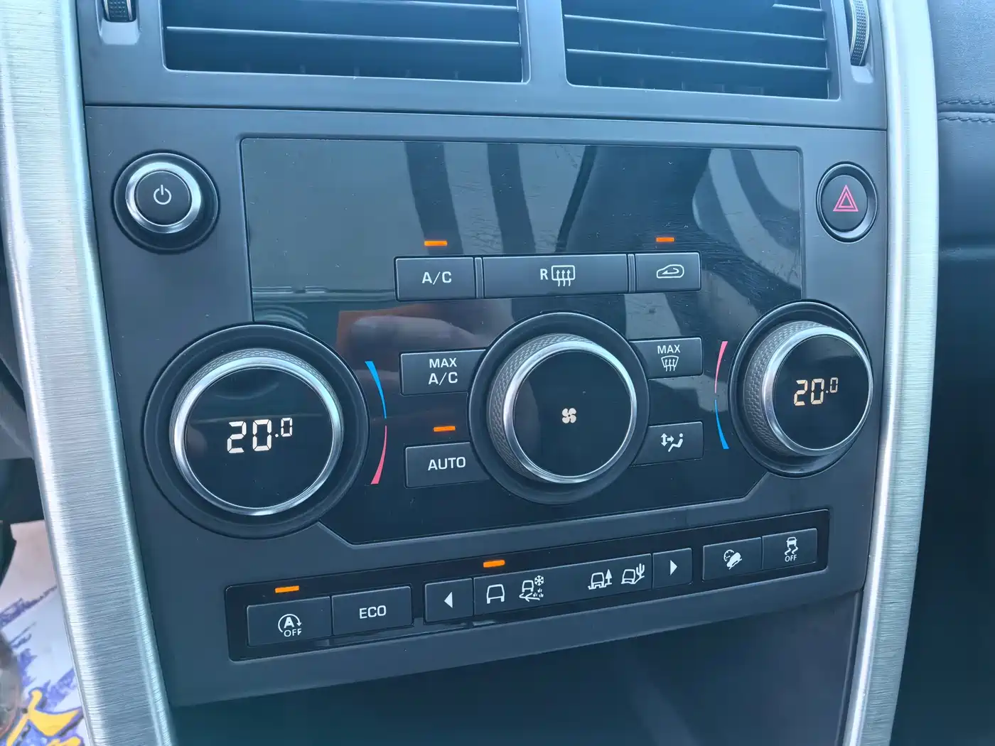 Land Rover Discovery Sport 2019 240PS SE Edition China VI фото 17