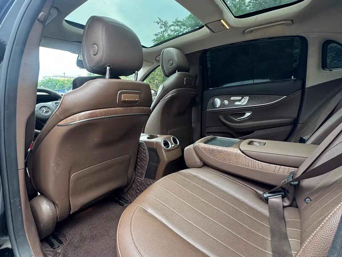 Mercedes-Benz E-Class 2018 E 300 L Luxury фото 14