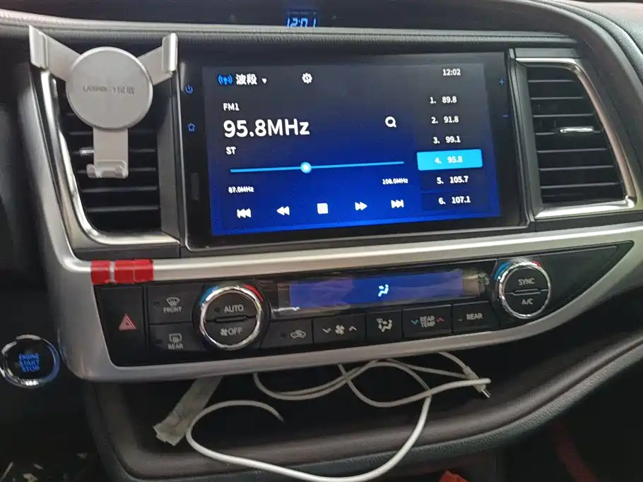 Toyota Highlander 2018 2.0T 4WD Premium 7-seater (China V) фото 13