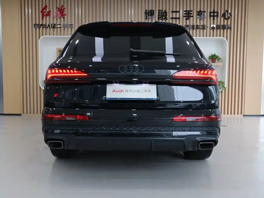 Audi Q7 2024 2024 45 TFSI quattro S line Black Warrior