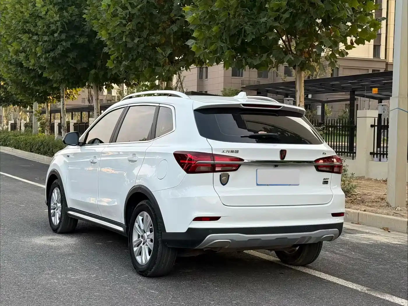 Photo 7 - Roewe RX5