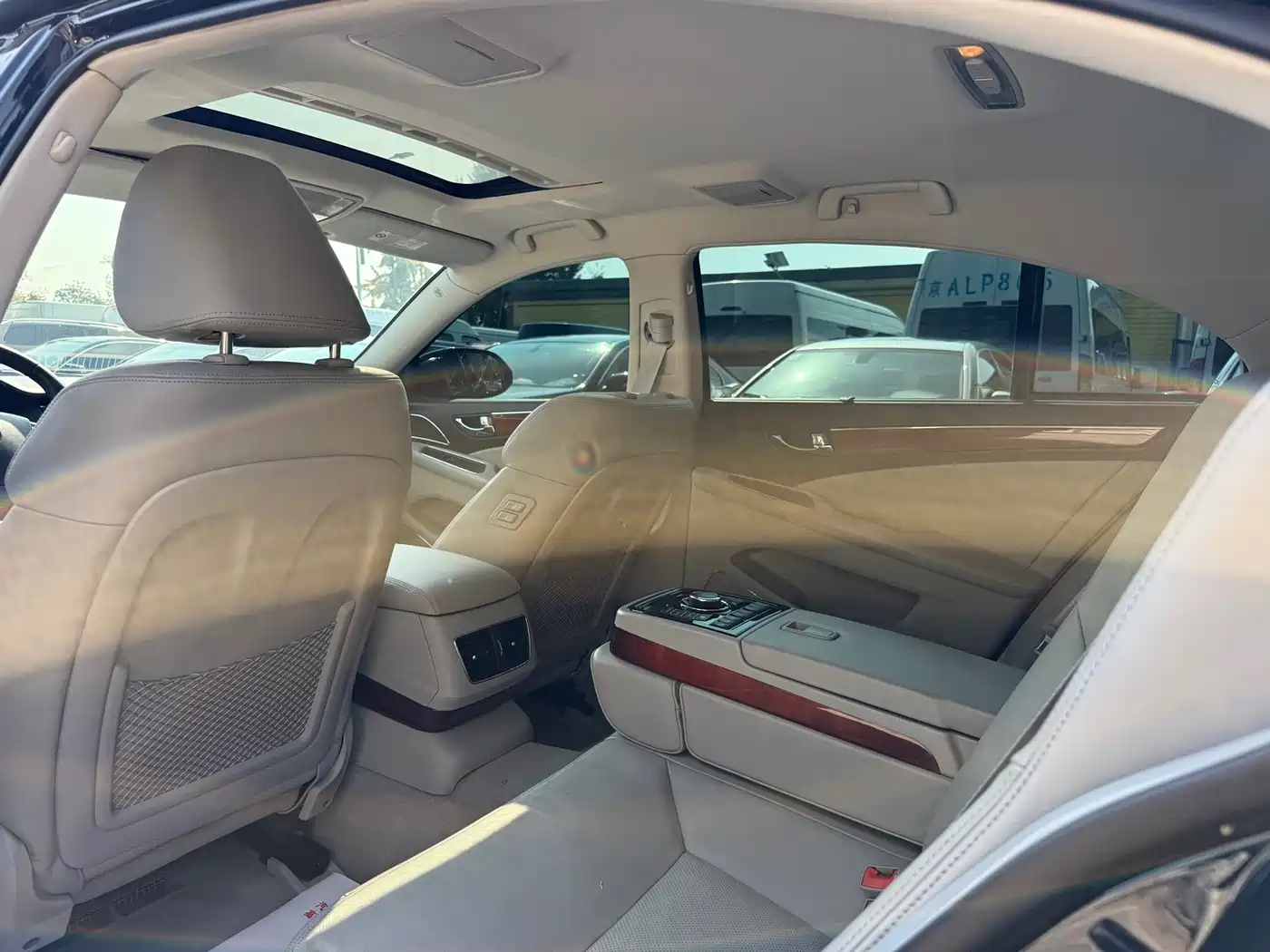 Hongqi H7 2017 2015 2.0T Luxury