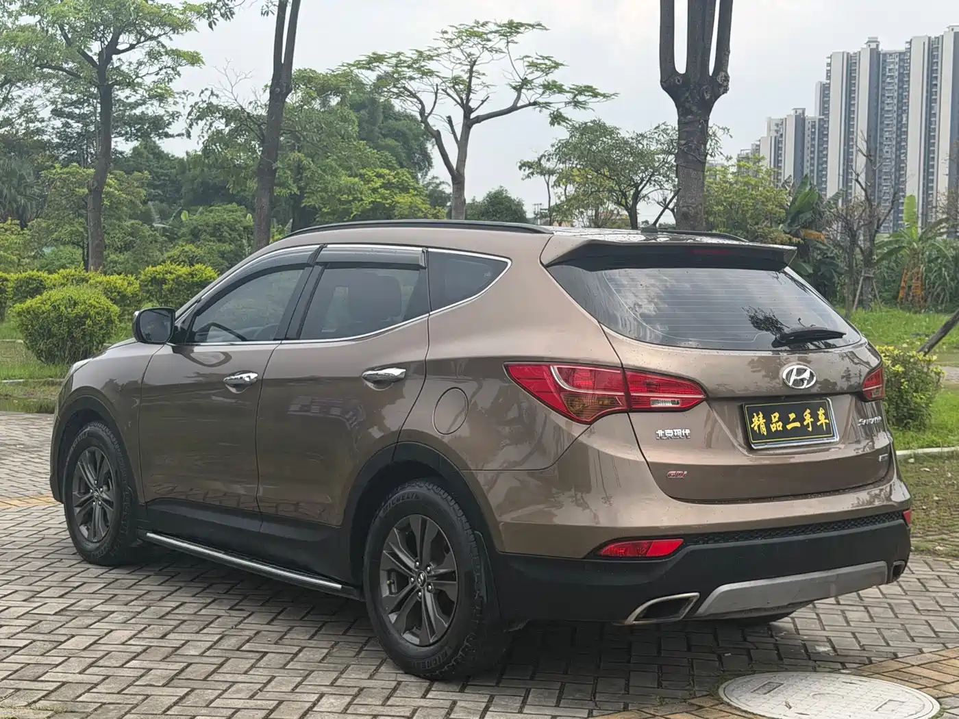 Hyundai Santa Fe 2013 Model 2.4L Automatic 4WD Smart фото 4