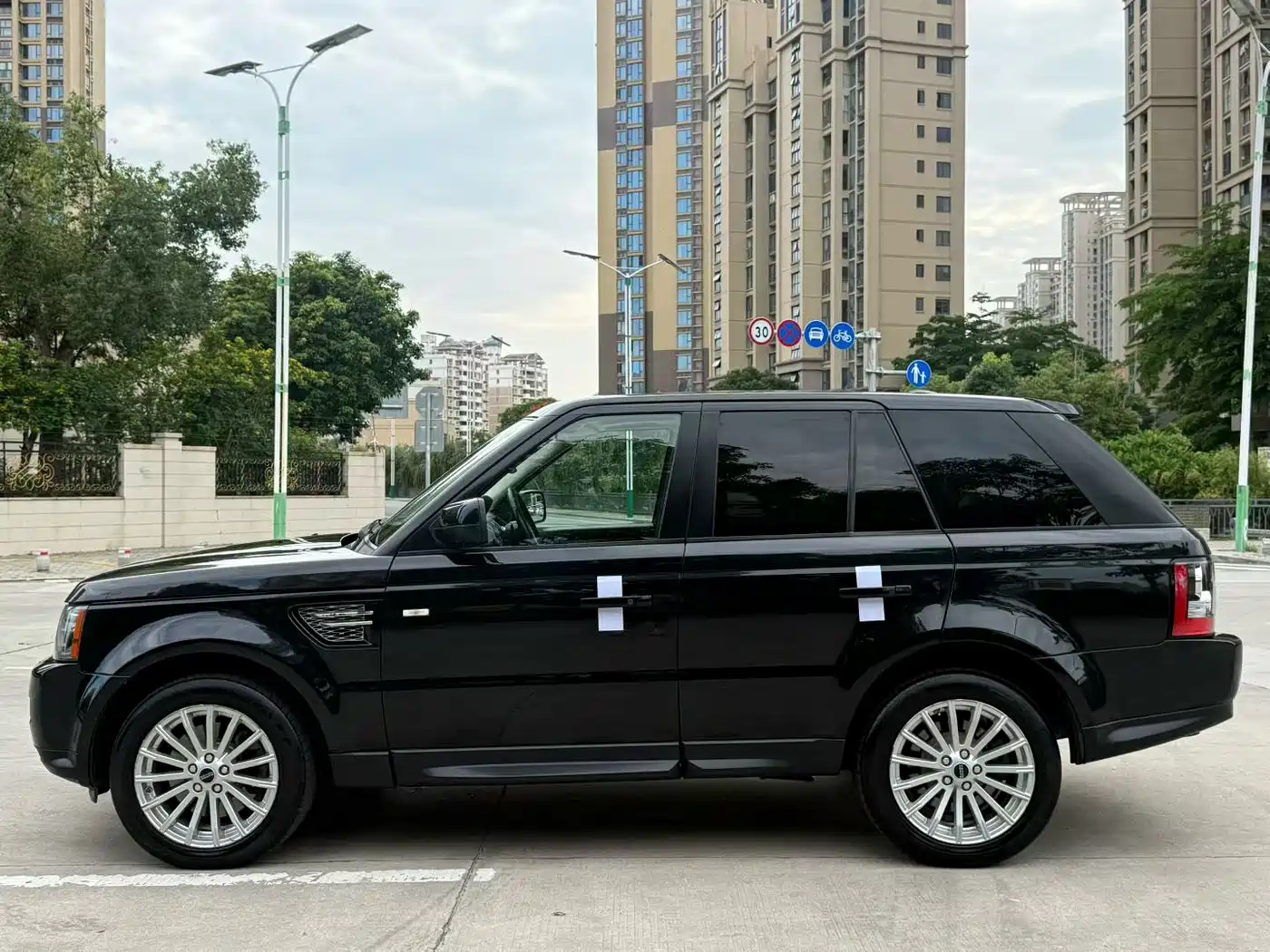 Land Rover Range Rover Sport 2011 3.0 TDV6 Diesel фото 5