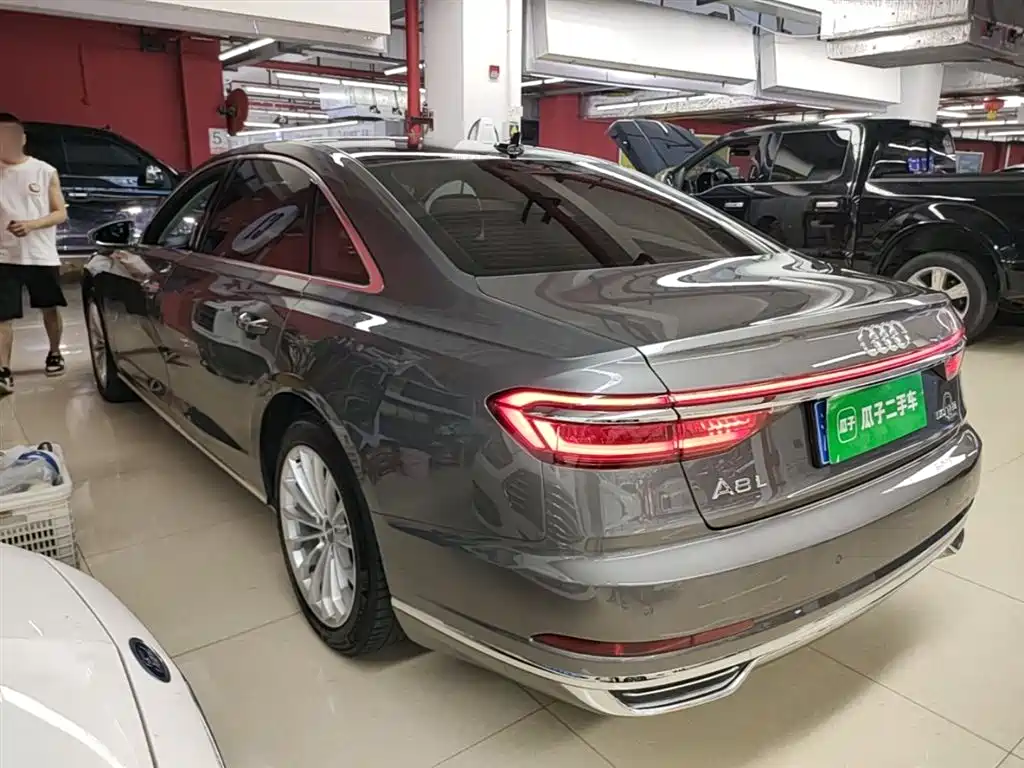 Audi A8 2019 Facelift Plus A8L 50 TFSI quattro Comfort фото 5