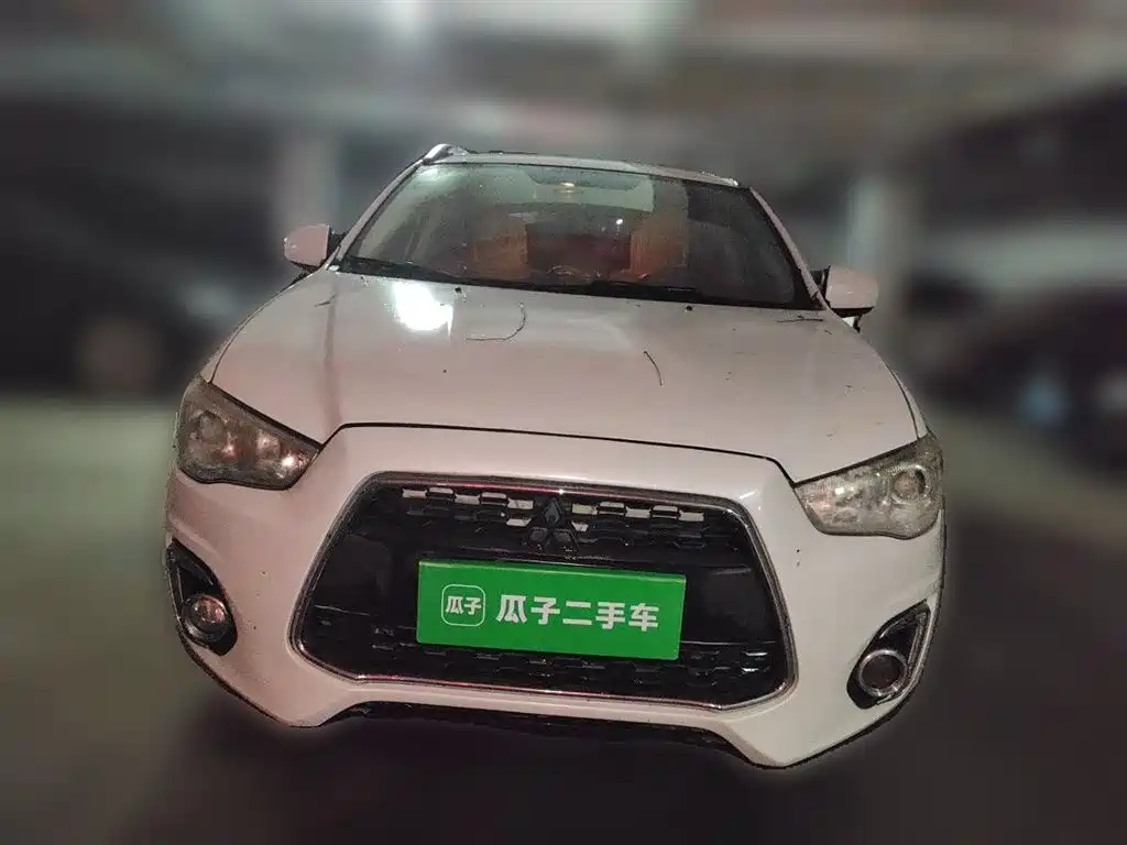 Mitsubishi ASX 2013 1.6L Manual 2WD Standard фото 3