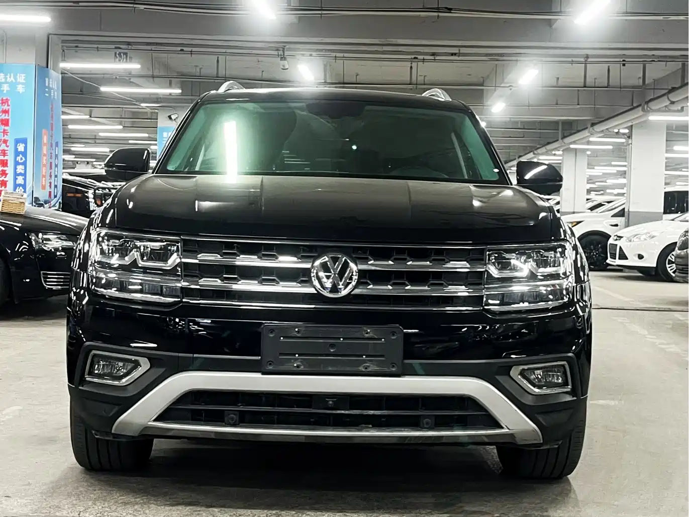 Volkswagen Teramont 2020 Facelift 330TSI 2WD Luxury фото 2