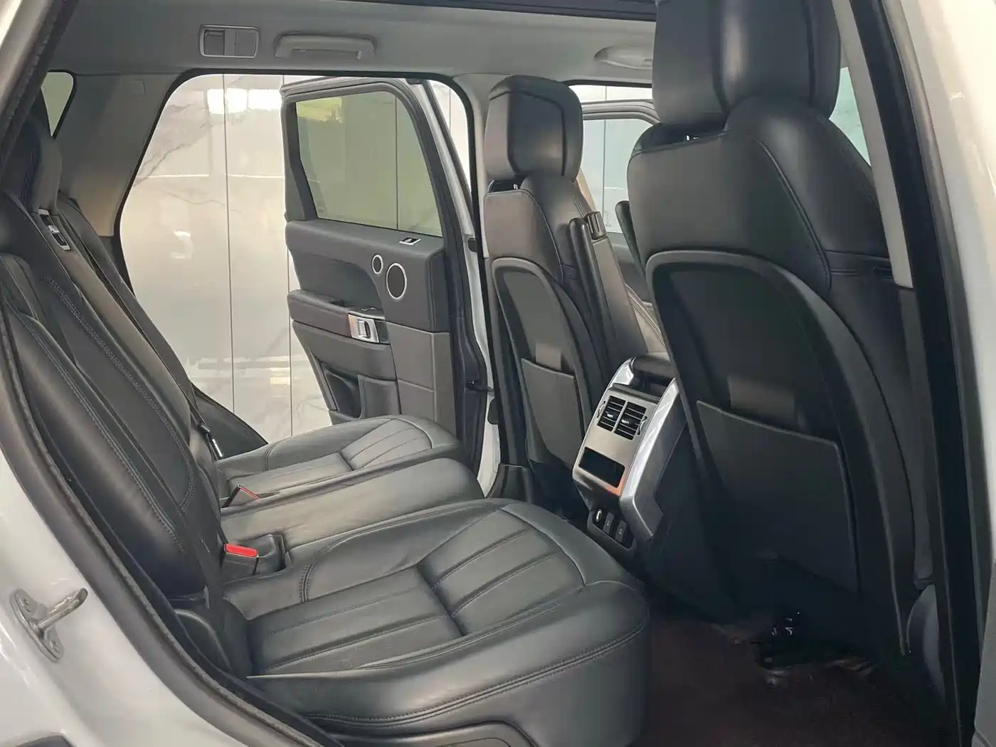 Land Rover Range Rover Sport 2019 3.0 SC V6 Special Edition фото 15