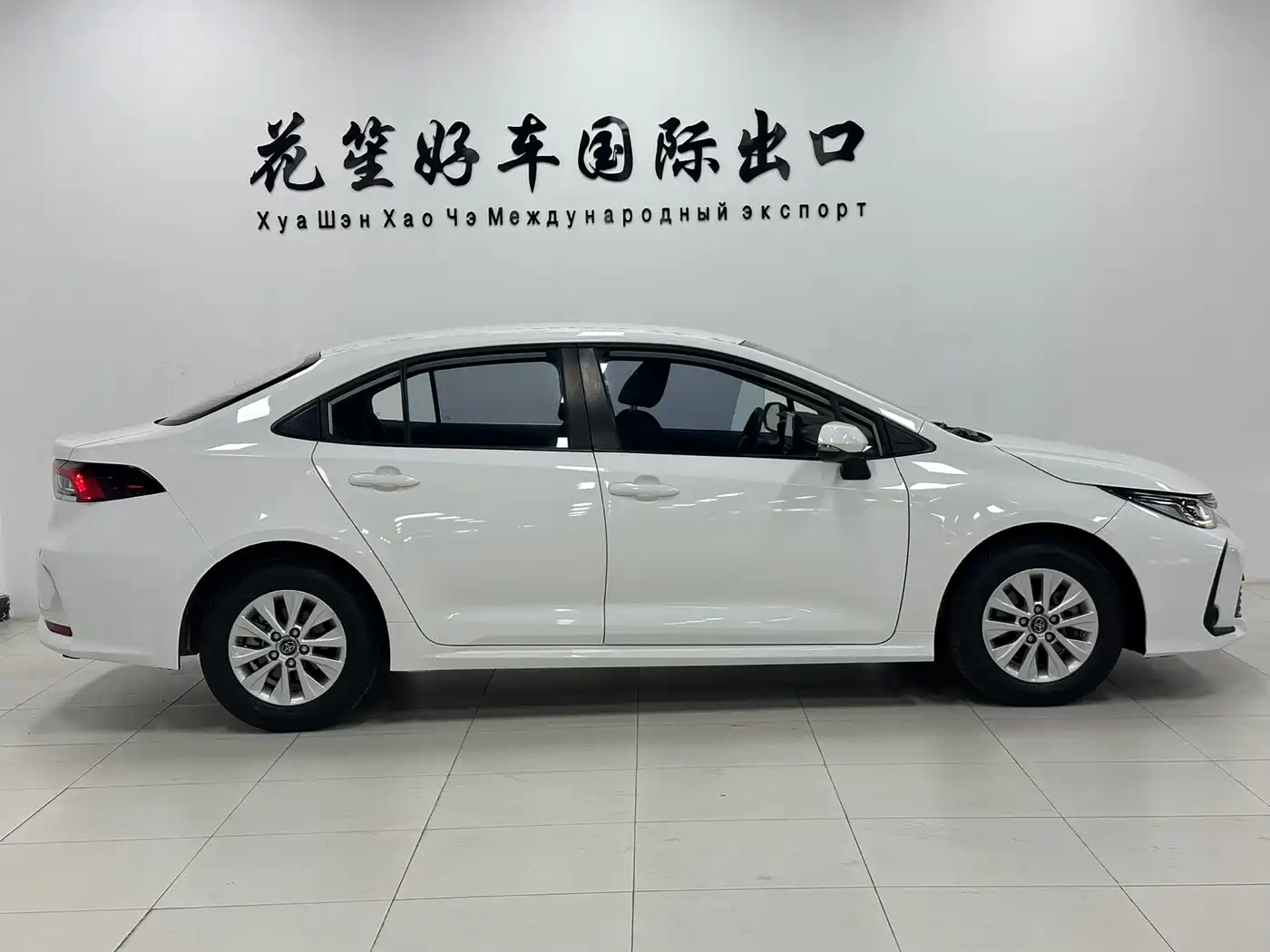 Toyota Corolla 2023 1.5L Pioneer Edition фото 4