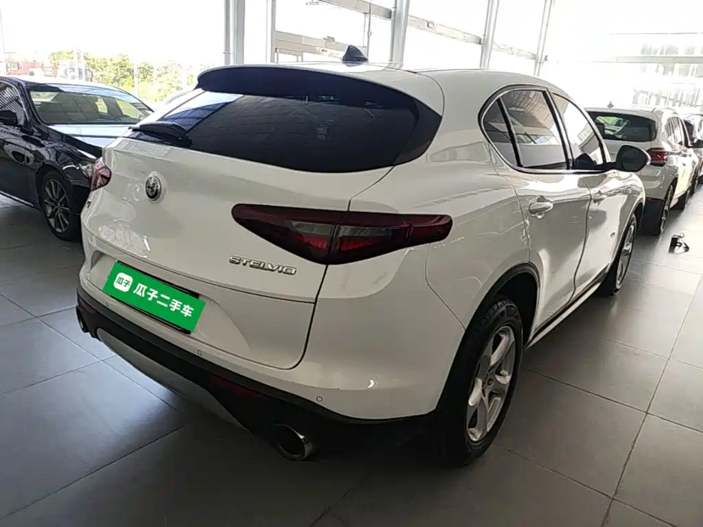 Alfa Romeo Stelvio 2019 2017 2.0T 200HP Elite
