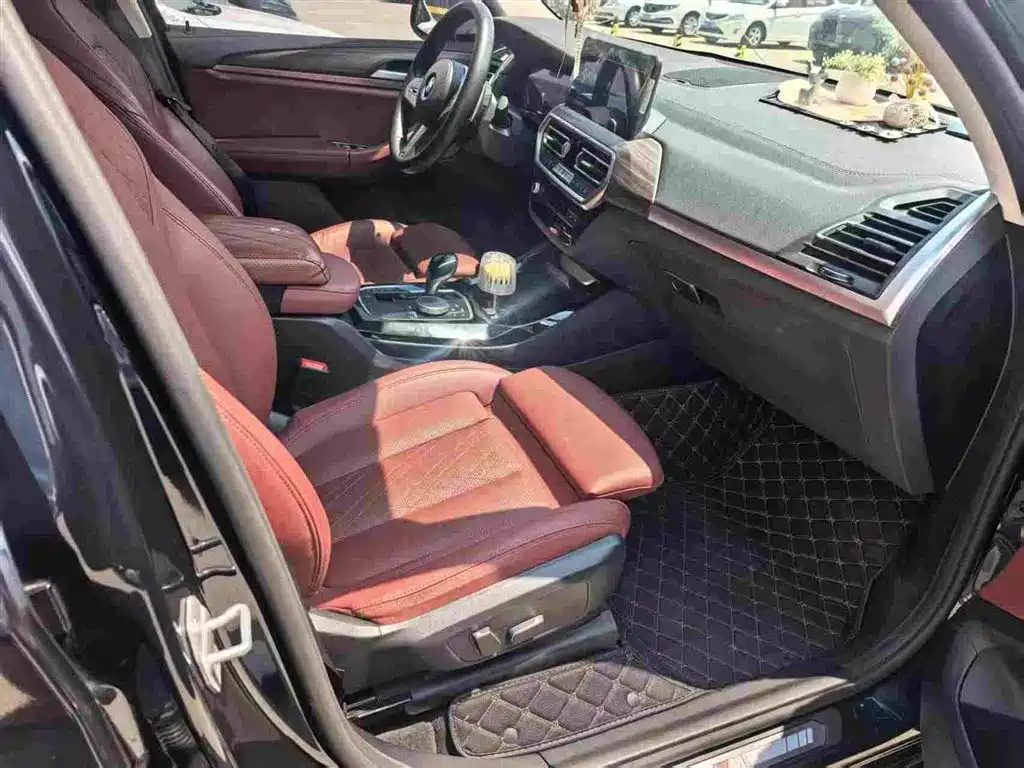 BMW X3 2023 Facelift xDrive30i Leading M Night Package фото 3