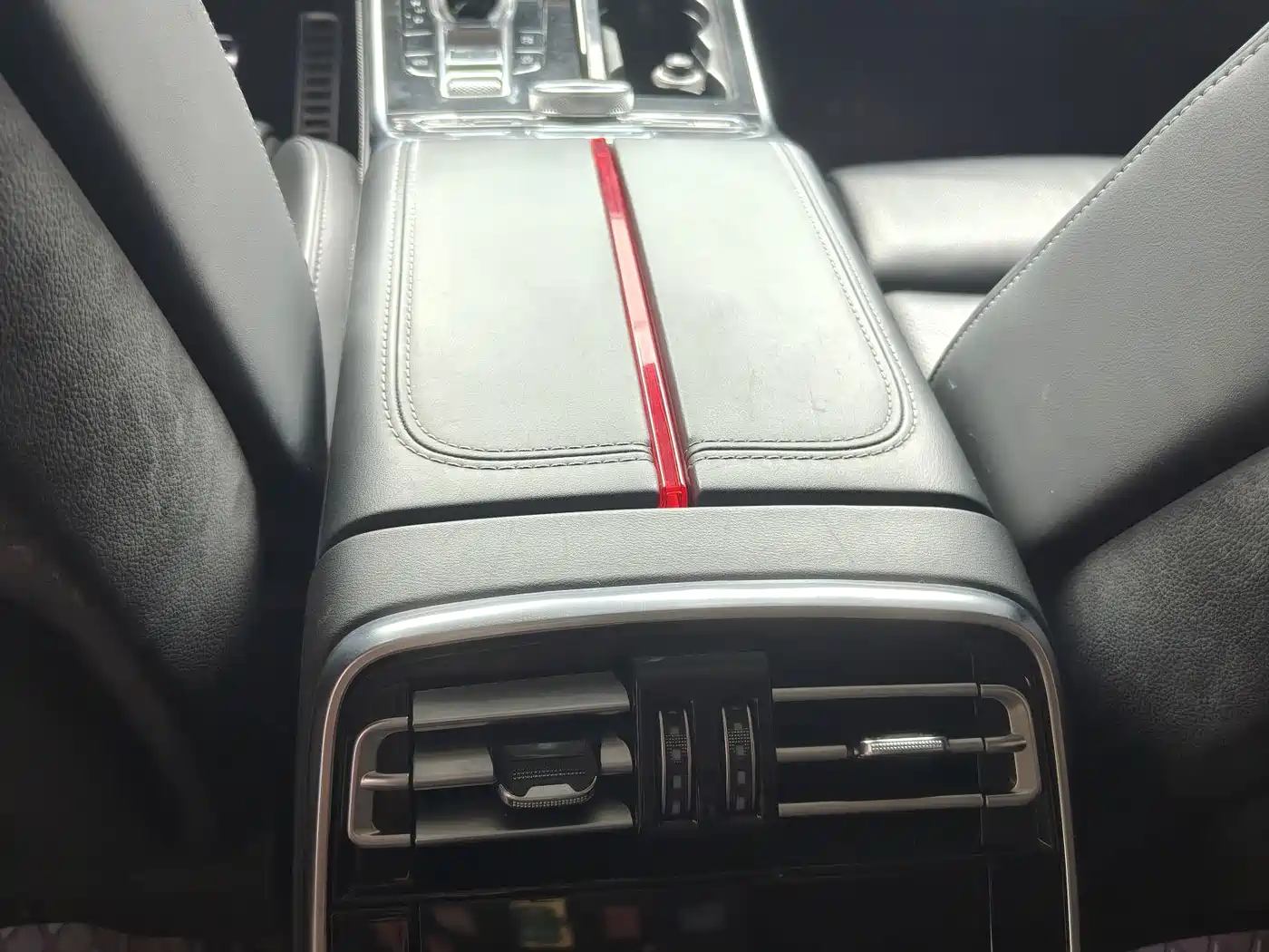 Hongqi H9 2021 2020 2.0T Smart Connection Qi Xiang Edition