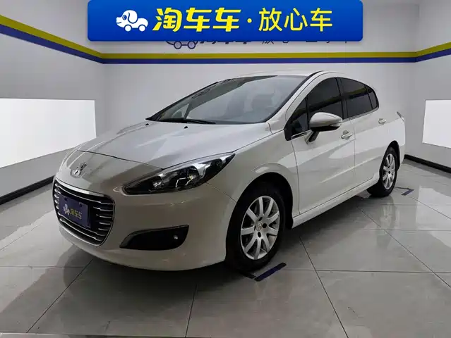 Peugeot 308 2013 Model 1.6L Automatic Superior Style — фото 1
