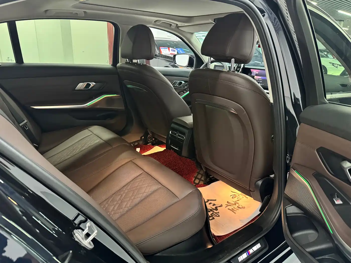 BMW 3 Series 2024 325Li M Sport Package фото 10