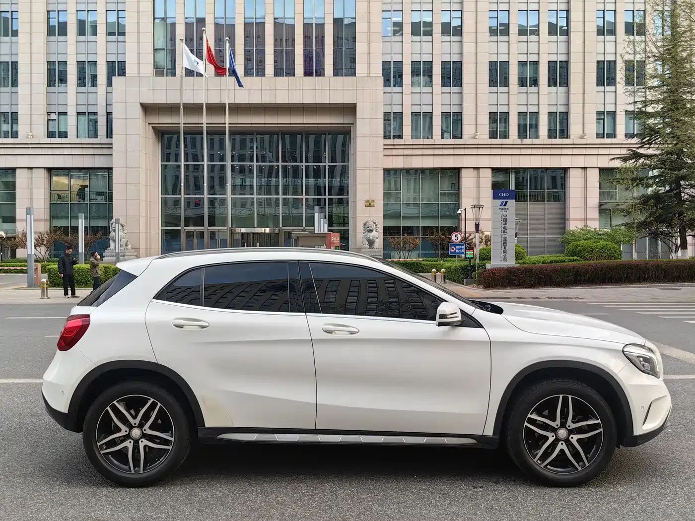 Mercedes-Benz GLA 2017 GLA 220 4MATIC Fashion фото 8
