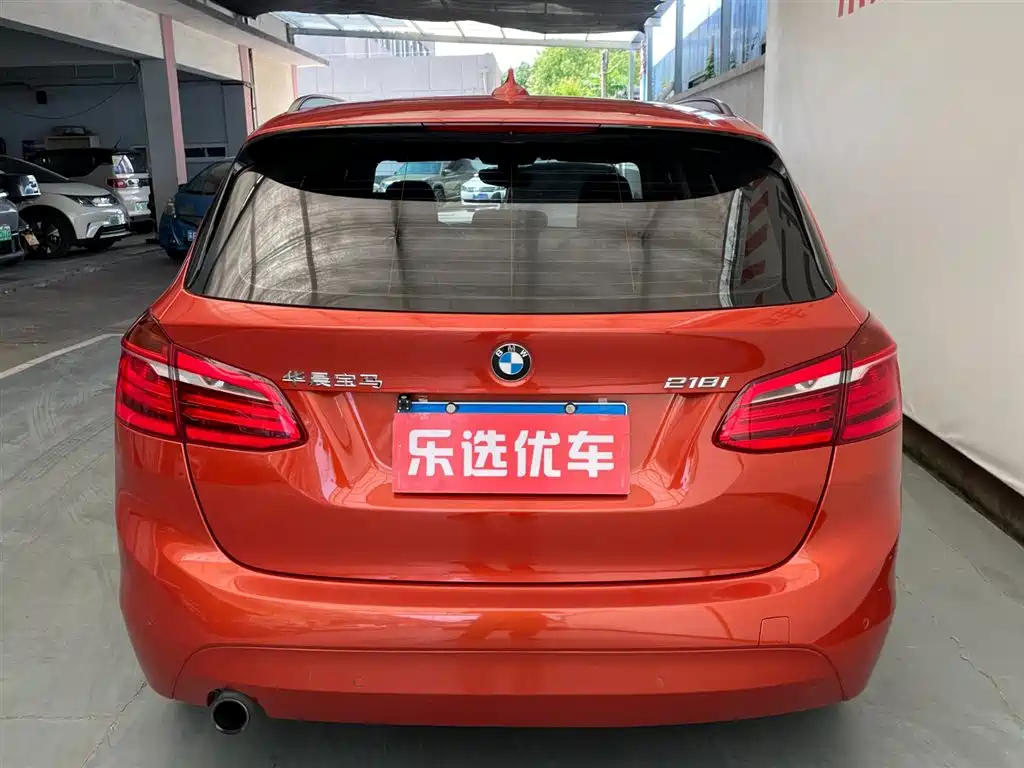 BMW 2 Series Touring 2016 218i Leading фото 4