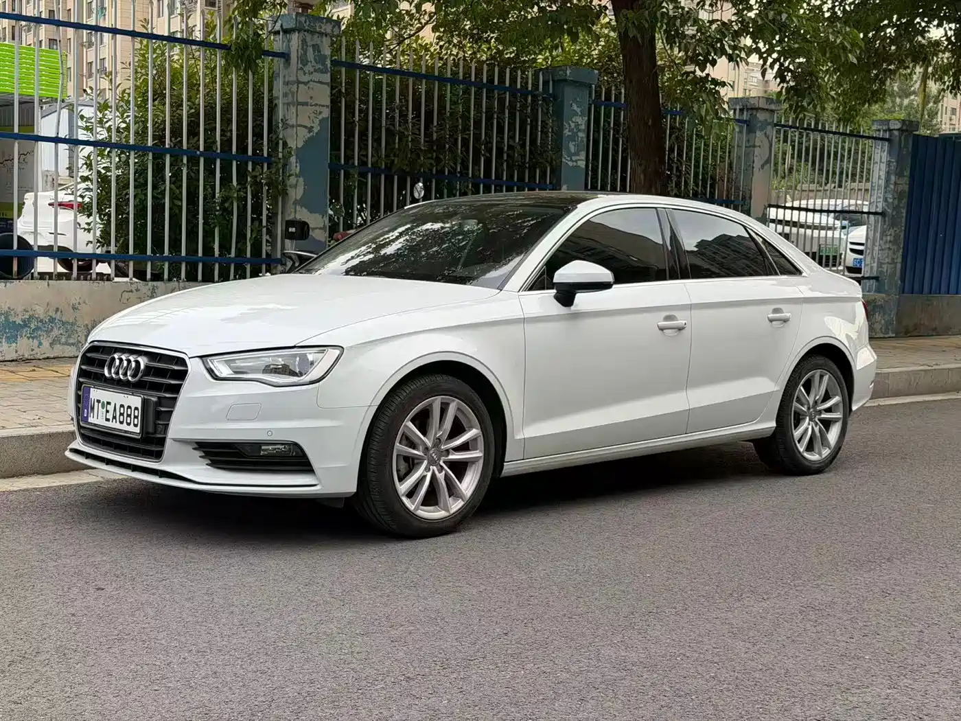 Audi A3 2016 Limousine 35 TFSI Style фото 3
